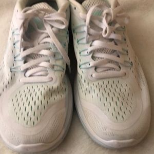 Nike Women's White and Light Teal Running Sneakers